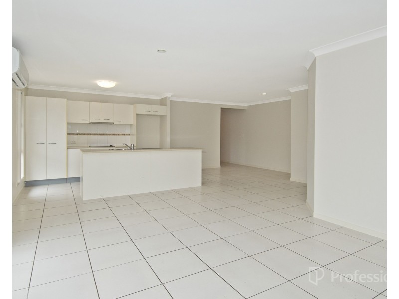 60 Coldstream Way, Holmview QLD 4207