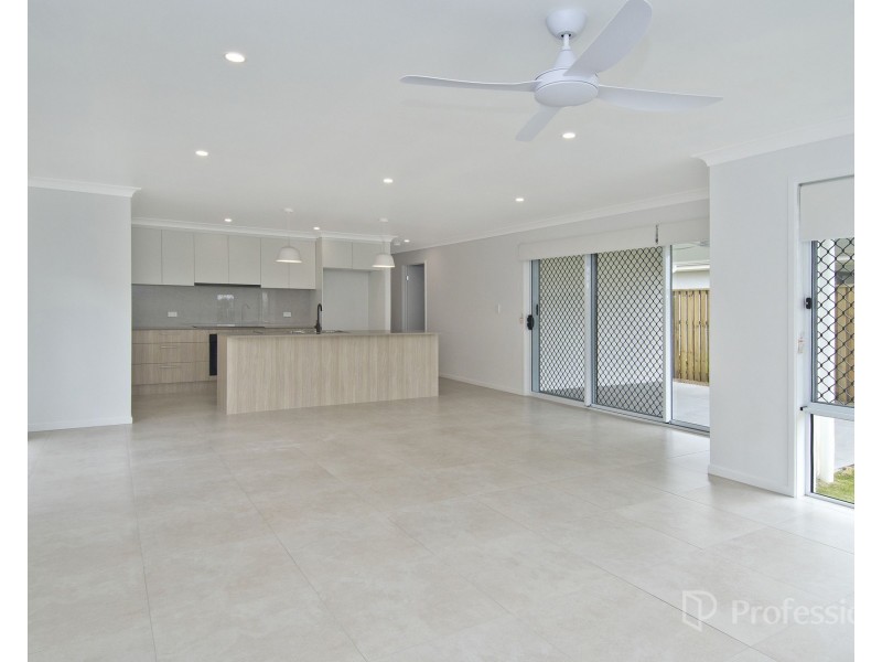 16 Alpine Street, Chambers Flat QLD 4133