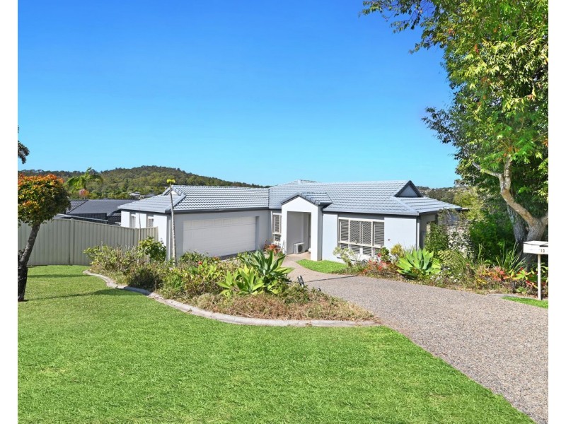 13 Kite Circuit, Arundel QLD 4214