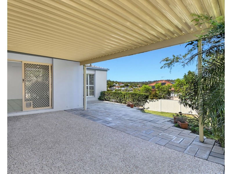 13 Kite Circuit, Arundel QLD 4214