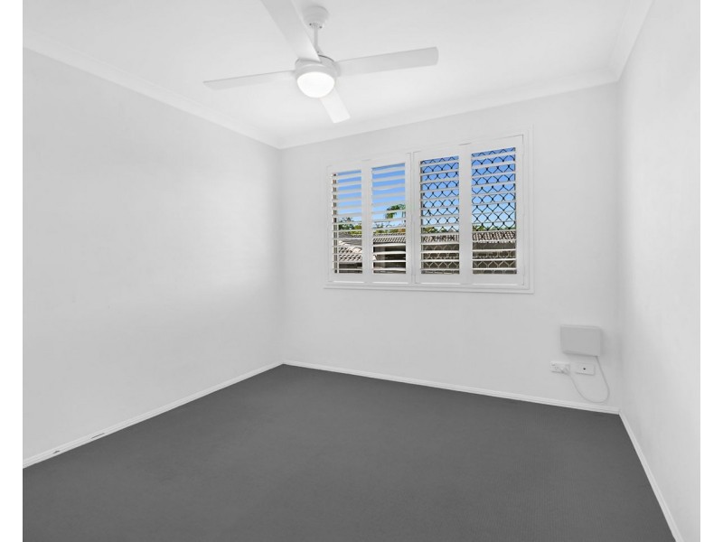 13 Kite Circuit, Arundel QLD 4214