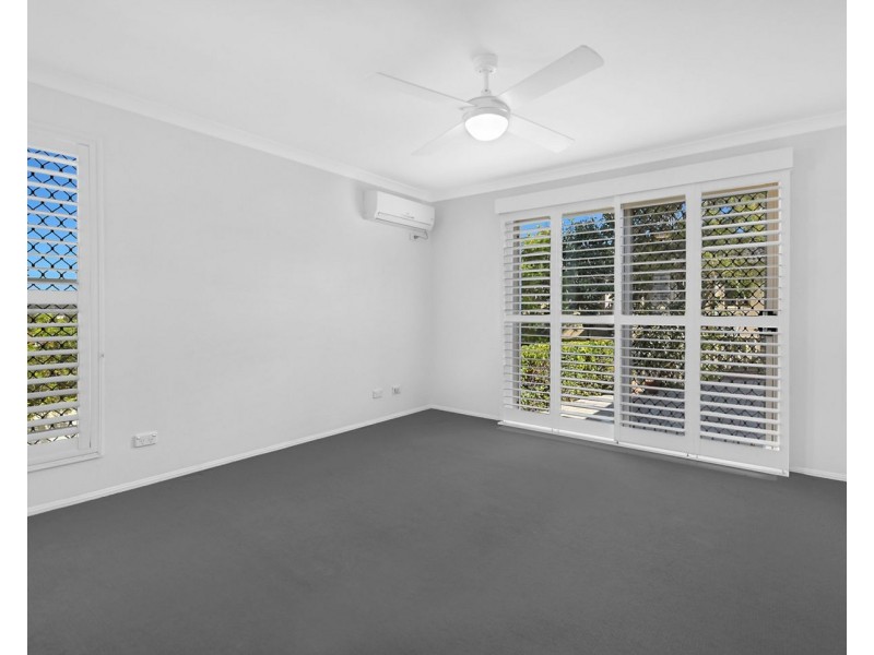 13 Kite Circuit, Arundel QLD 4214