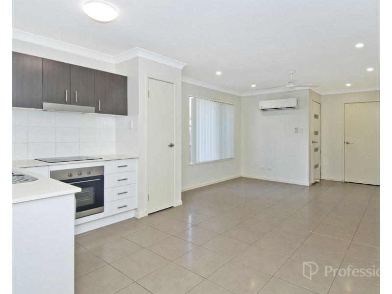 2/2 Linton Street, Loganlea QLD 4131