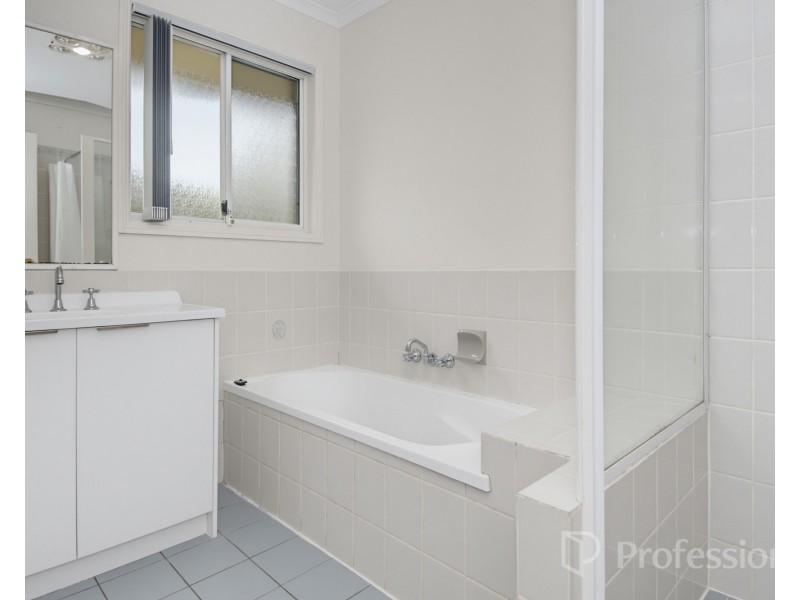 10 Salomon Court, Beenleigh QLD 4207