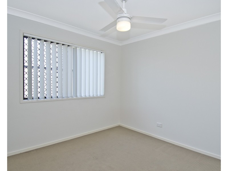 1/2 Linton Street, Loganlea QLD 4131