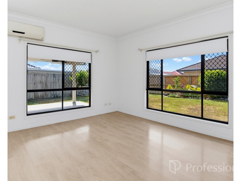 10 Bella Vista Circuit, Edens Landing QLD 4207