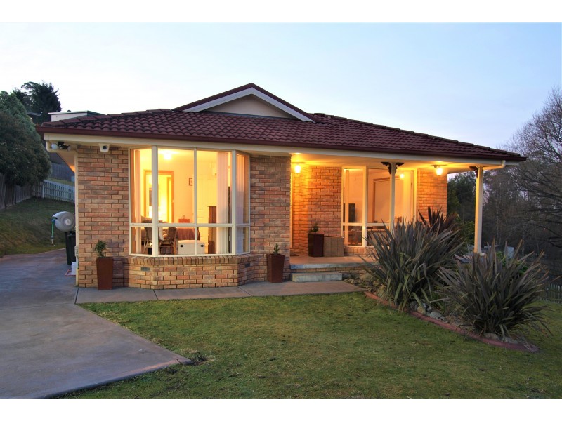 75 Ruth Drive, Lenah Valley TAS 7008