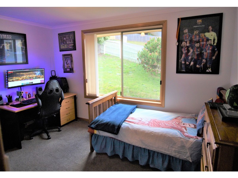 75 Ruth Drive, Lenah Valley TAS 7008