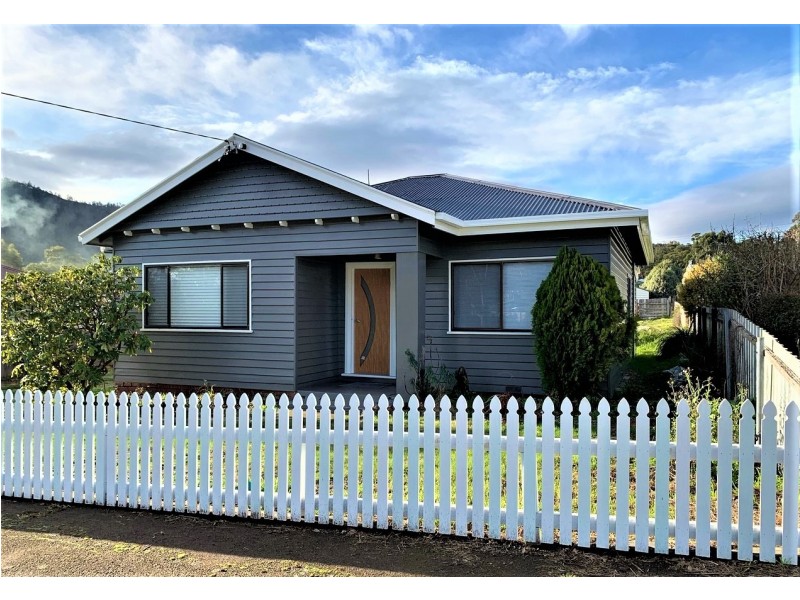 61 Hobart Road, New Norfolk TAS 7140