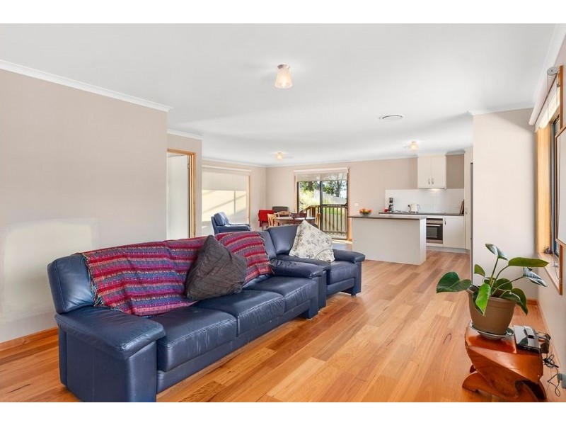 20 Stevens Farm Drive, West Hobart TAS 7000