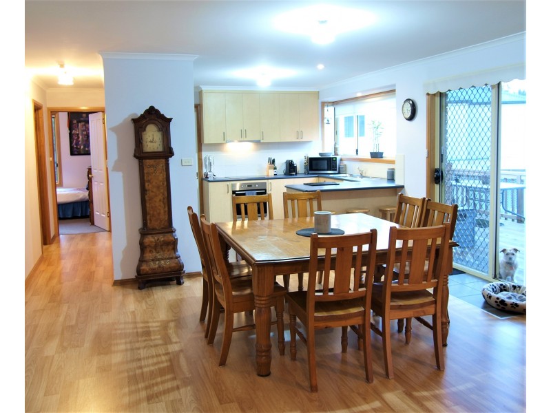 75 Ruth Drive, Lenah Valley TAS 7008