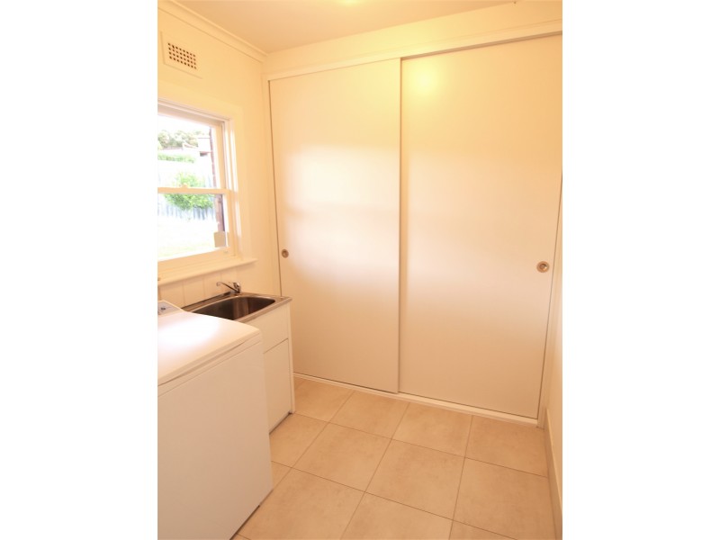 143  Bowen Road, Lutana TAS 7009