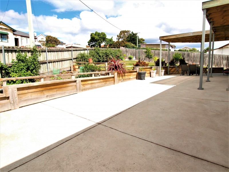 143  Bowen Road, Lutana TAS 7009
