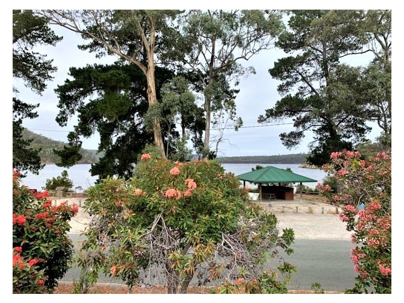 ‘The Moorings’/228 Randalls Bay Road, Randalls Bay TAS 7112