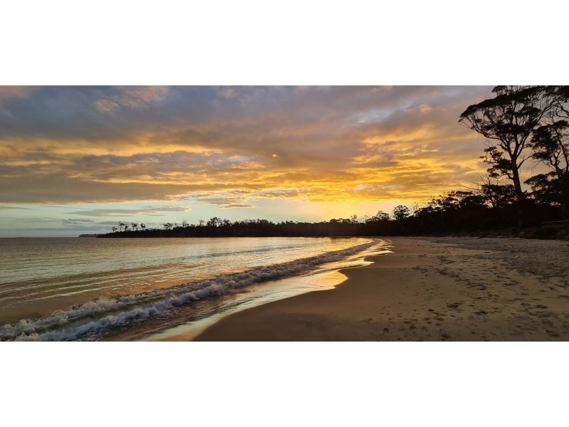 ‘The Moorings’/228 Randalls Bay Road, Randalls Bay TAS 7112