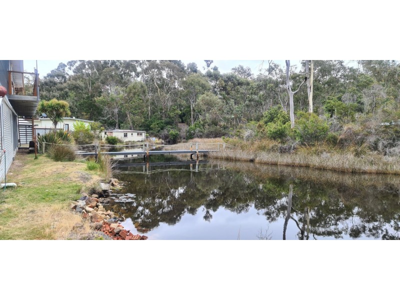 ‘The Moorings’/228 Randalls Bay Road, Randalls Bay TAS 7112