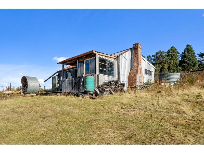 303 Rinadena Road, Moogara TAS 7140
