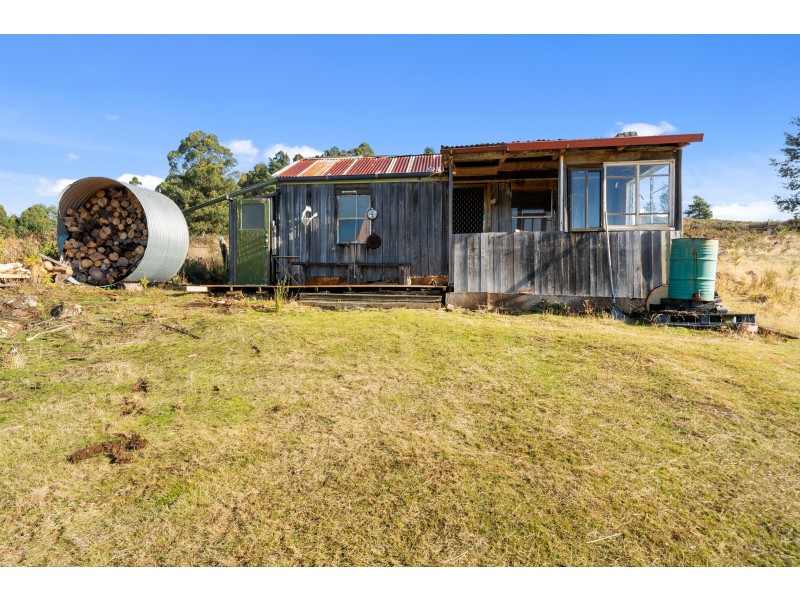 303 Rinadena Road, Moogara TAS 7140
