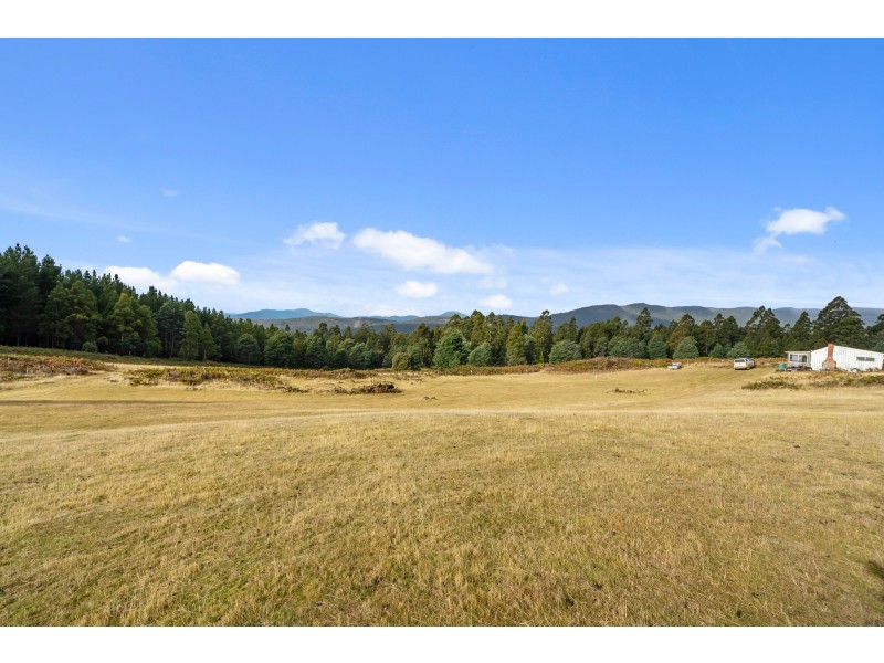 303 Rinadena Road, Moogara TAS 7140