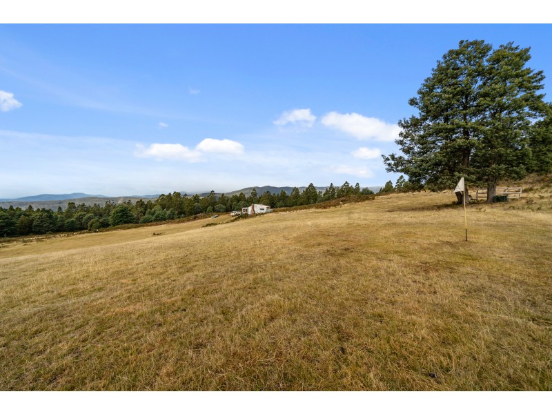 303 Rinadena Road, Moogara TAS 7140