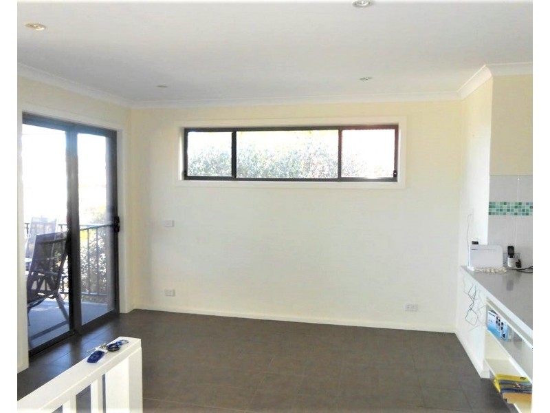 2/644 Oceana Drive, Tranmere TAS 7018