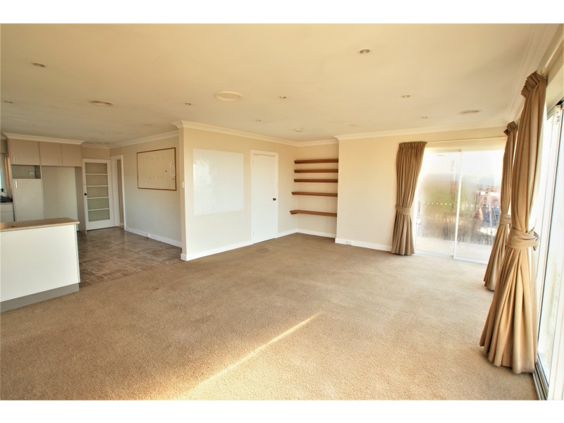 11 Hooper Crescent, Mount Stuart TAS 7000