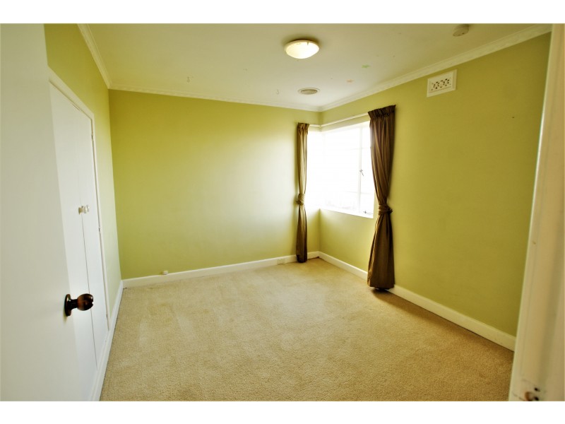 11 Hooper Crescent, Mount Stuart TAS 7000