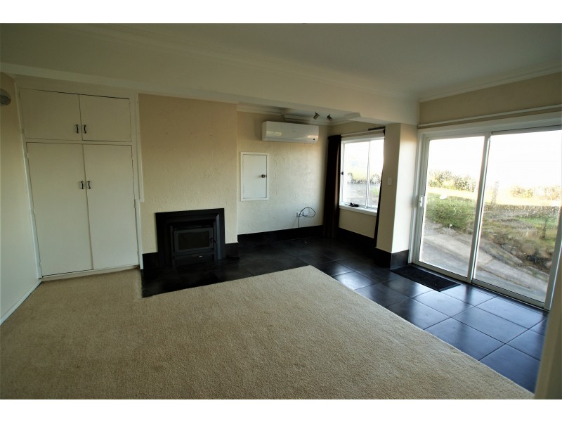 11 Hooper Crescent, Mount Stuart TAS 7000