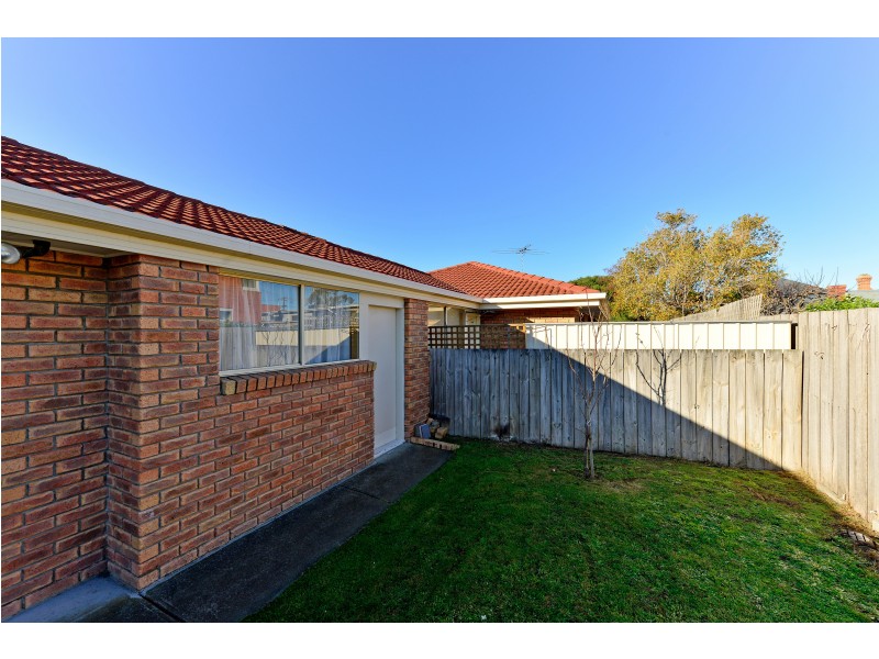2/9 York Street, Bellerive TAS 7018