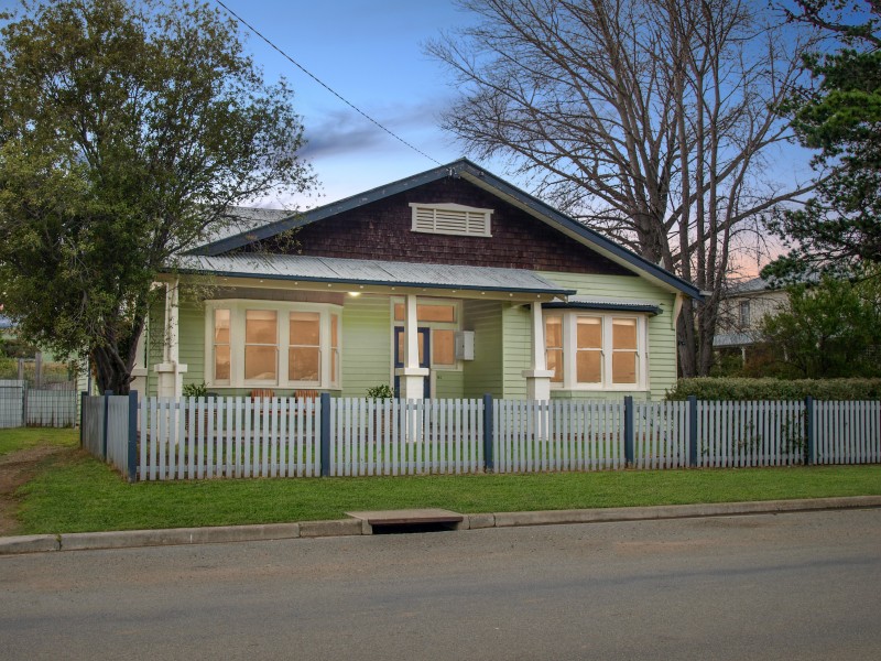 84 Main Street, Kempton TAS 7030