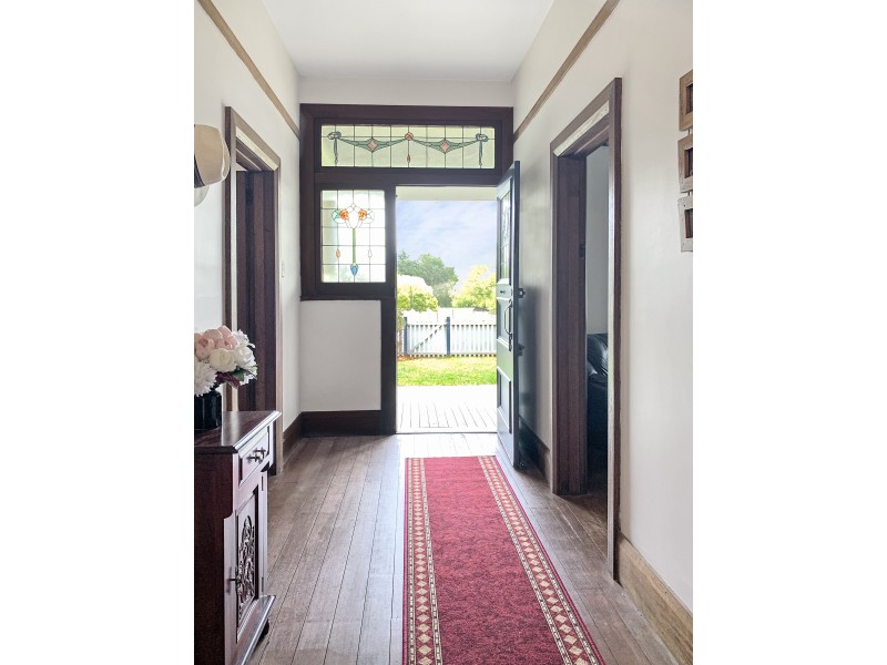 84 Main Street, Kempton TAS 7030