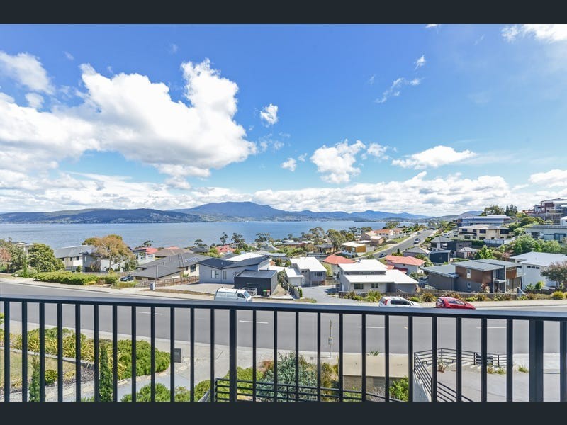 1/644 Oceana Drive, Tranmere TAS 7018