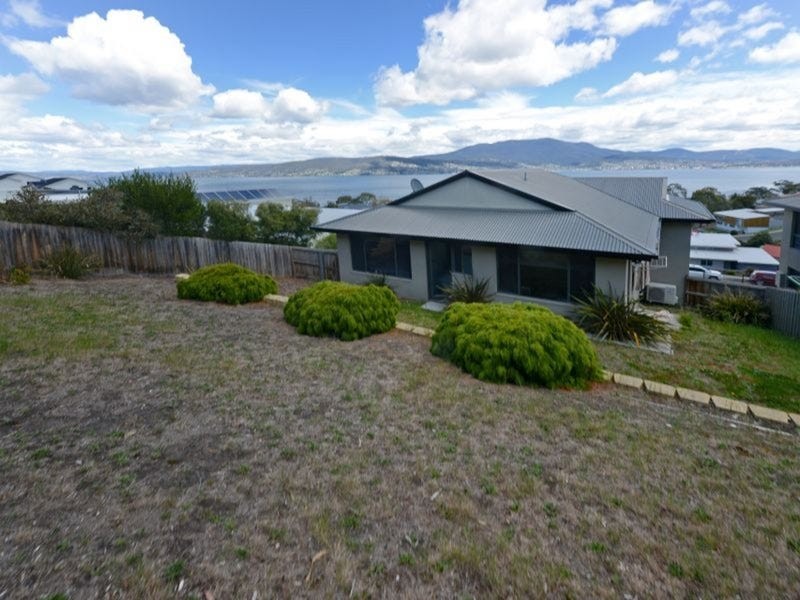 1/644 Oceana Drive, Tranmere TAS 7018