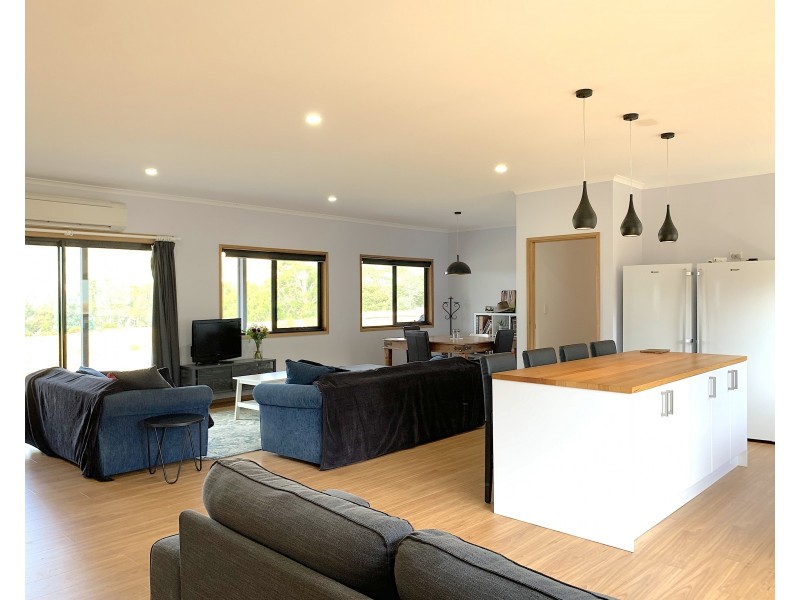 5 Holmes Road, Ellendale TAS 7140