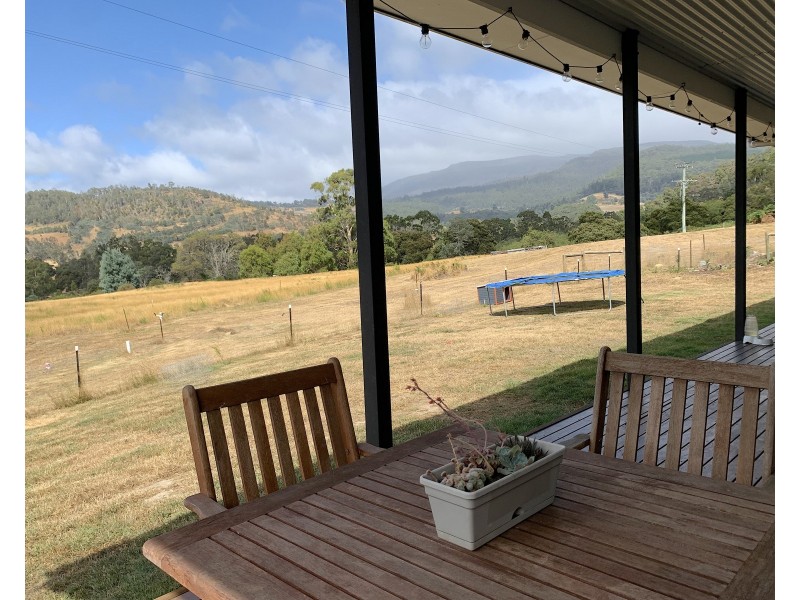 5 Holmes Road, Ellendale TAS 7140