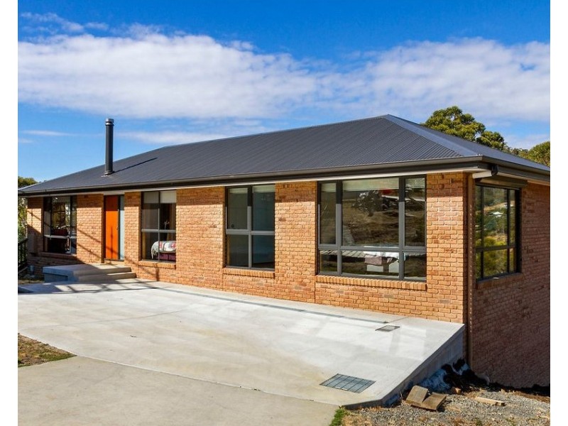 20 Stevens Farm Drive, West Hobart TAS 7000