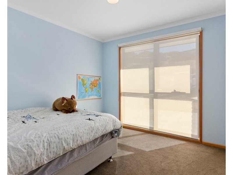20 Stevens Farm Drive, West Hobart TAS 7000