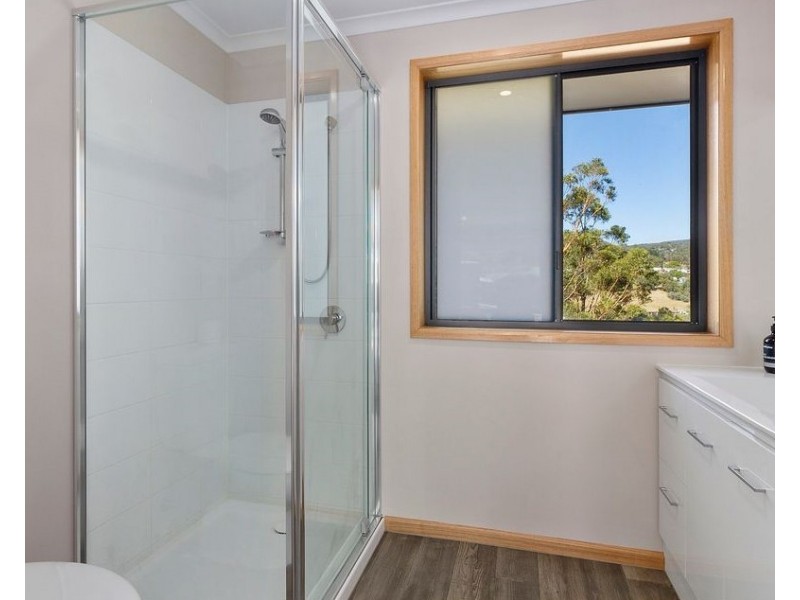 20 Stevens Farm Drive, West Hobart TAS 7000
