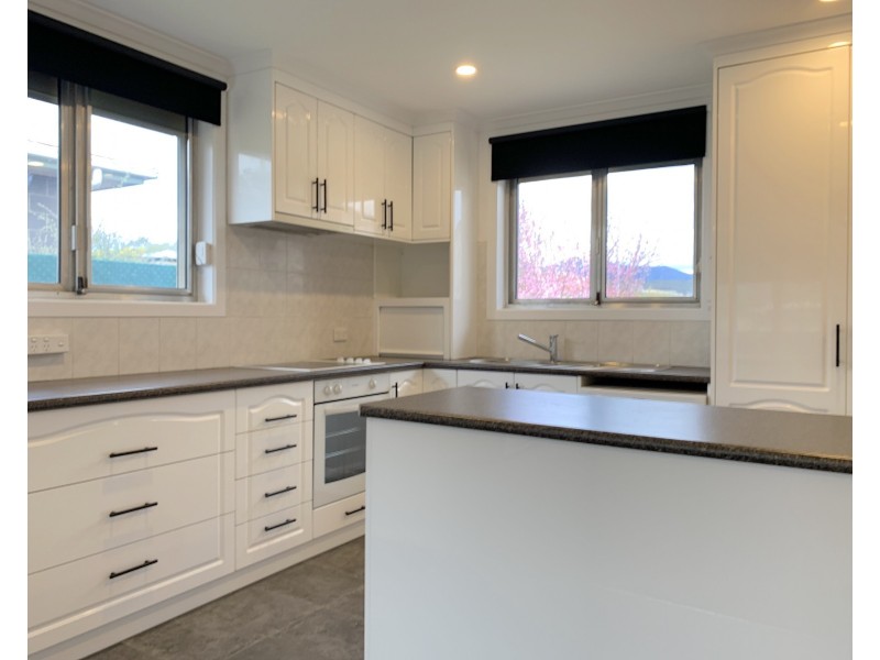 33 Britten Street, New Norfolk TAS 7140