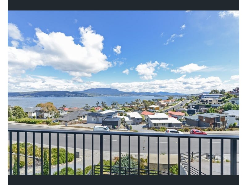 1/644 Oceana Drive, Tranmere TAS 7018