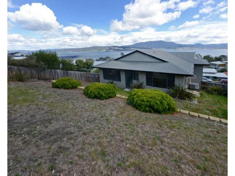1/644 Oceana Drive, Tranmere TAS 7018