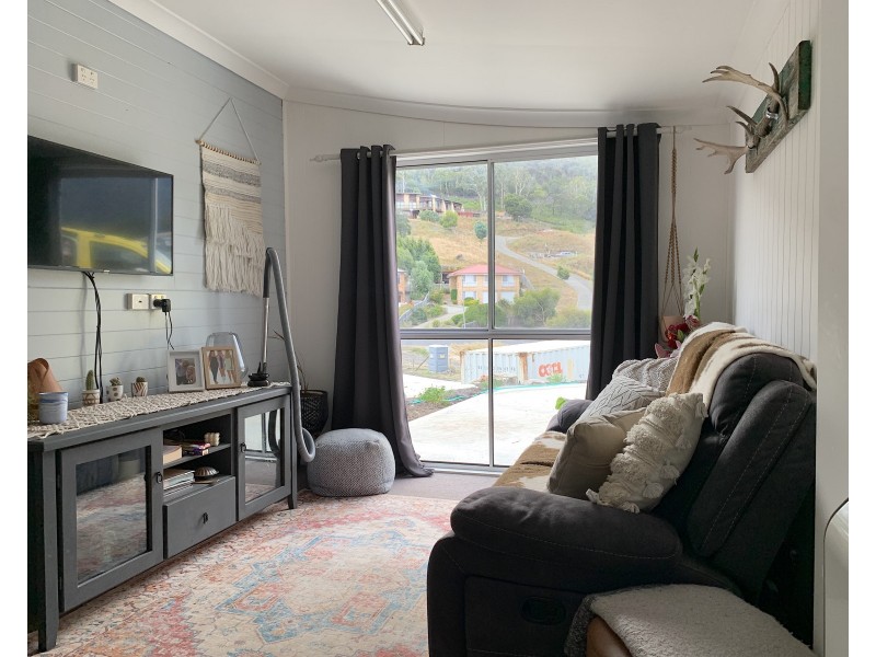 118 Branscombe Road, Claremont TAS 7011