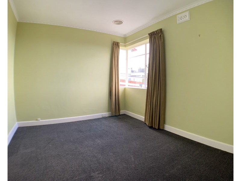 11 Hooper Crescent, Mount Stuart TAS 7000