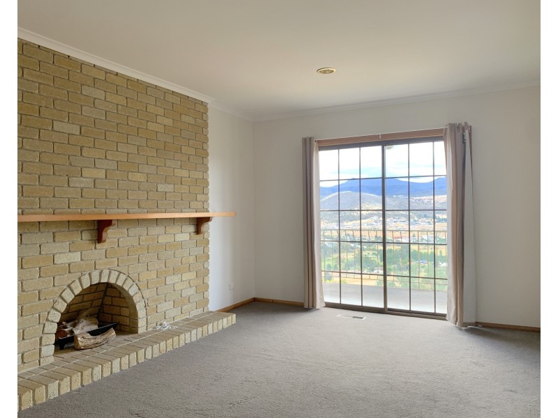 31 Pulpit Rock Road, New Norfolk TAS 7140