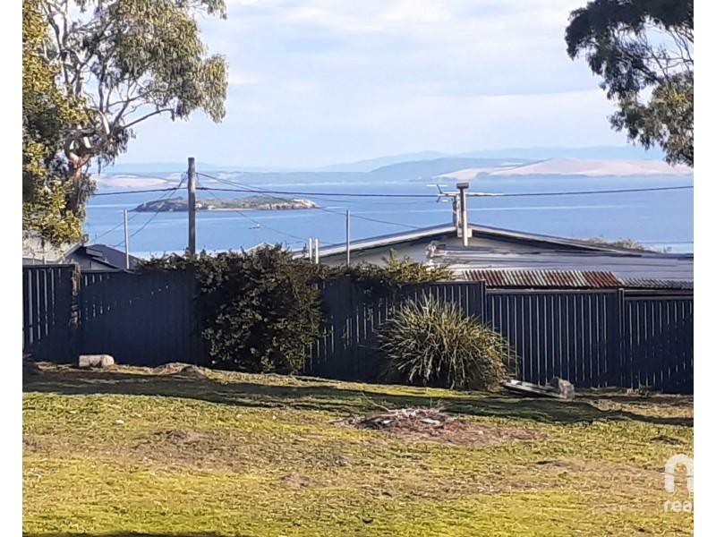 11 Erica Road, Primrose Sands TAS 7173