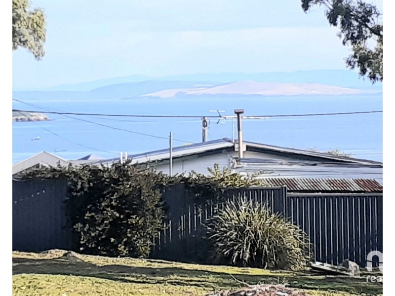 11 Erica Road, Primrose Sands TAS 7173