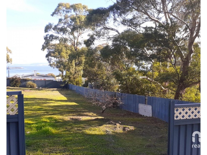 11 Erica Road, Primrose Sands TAS 7173