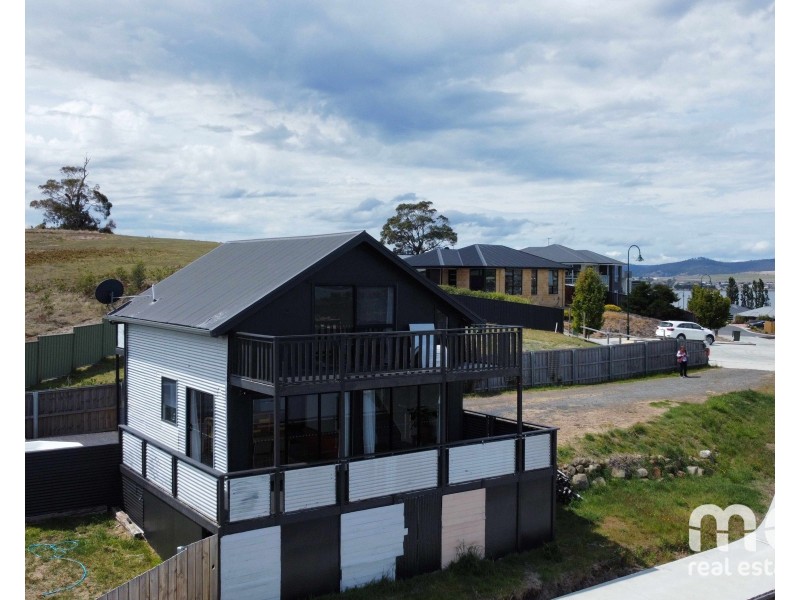24 Lagoon View Court, Midway Point TAS 7171