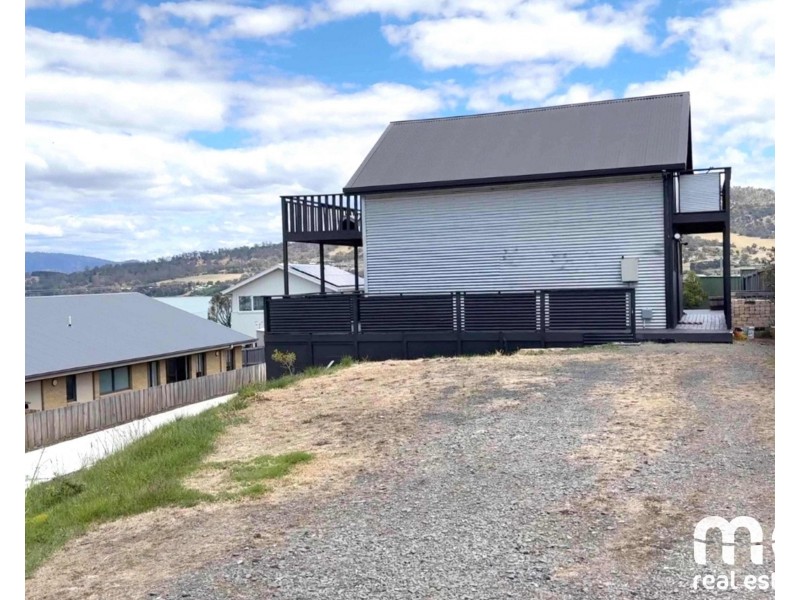 24 Lagoon View Court, Midway Point TAS 7171