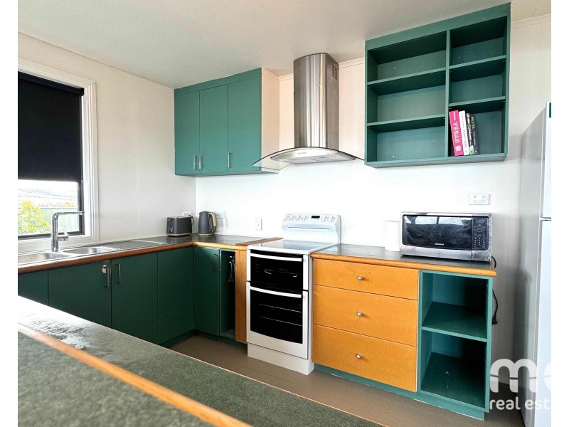 24 Lagoon View Court, Midway Point TAS 7171